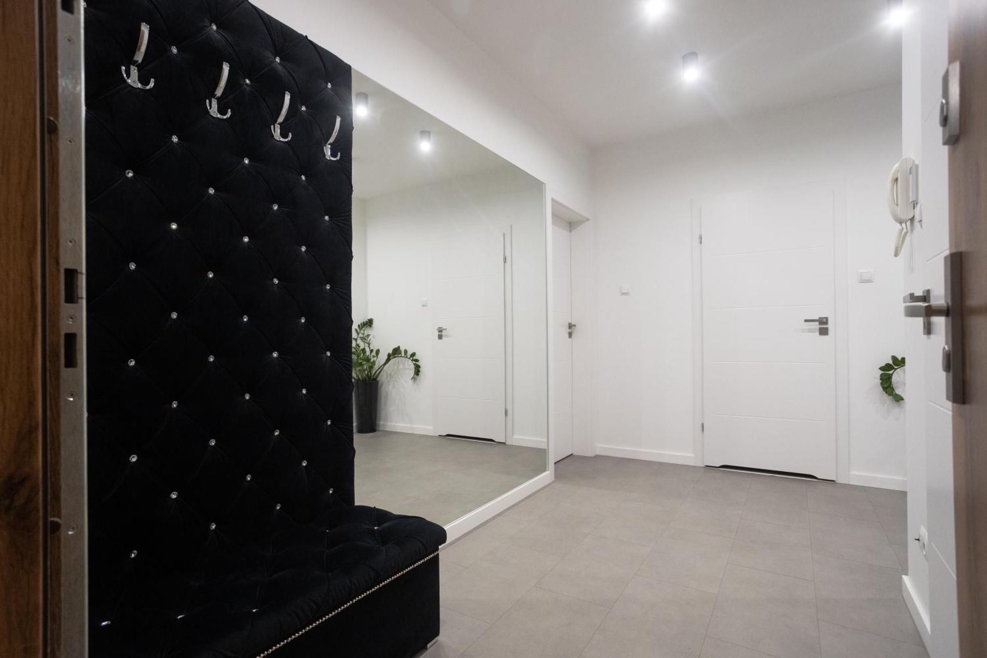 Black Glamour 728-828-835 Cedzyna